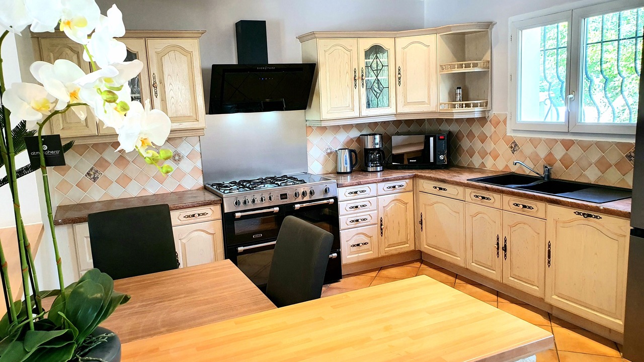 Photo of Kitchen in Saint-Julien