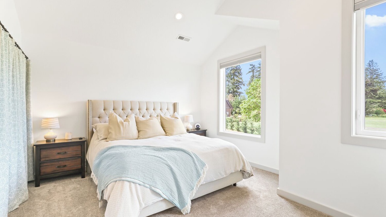 Photo of Others in Newberg