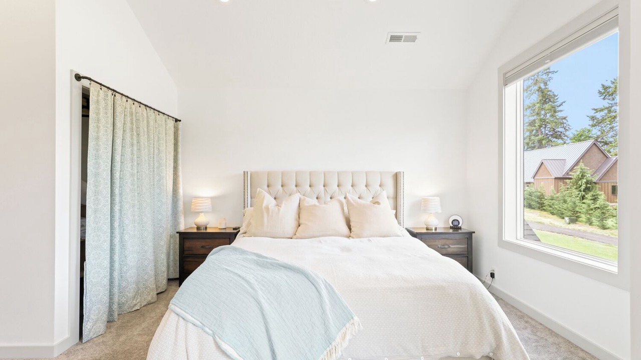 Photo of Others in Newberg