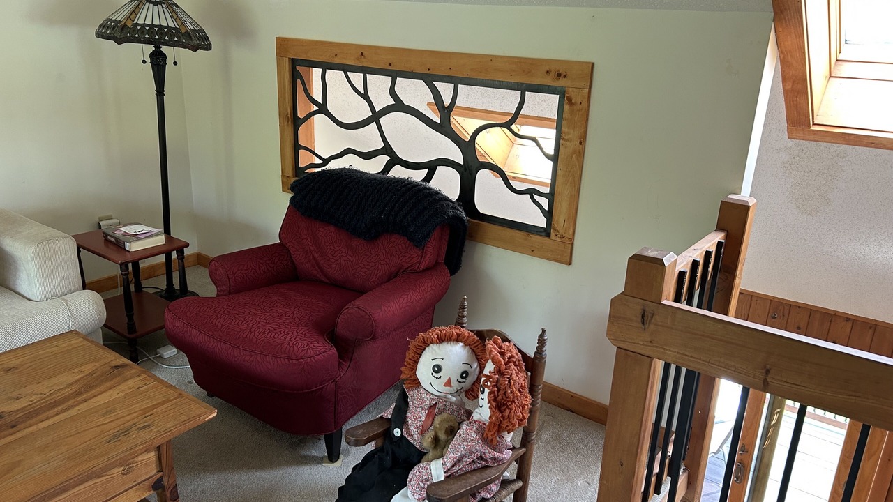 Photo of Livingroom in Highland Lake