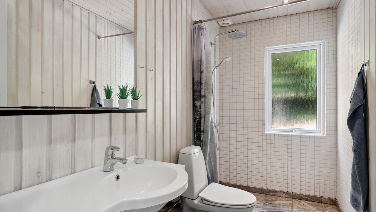 Photo of Bathroom in Fjellerup Strand