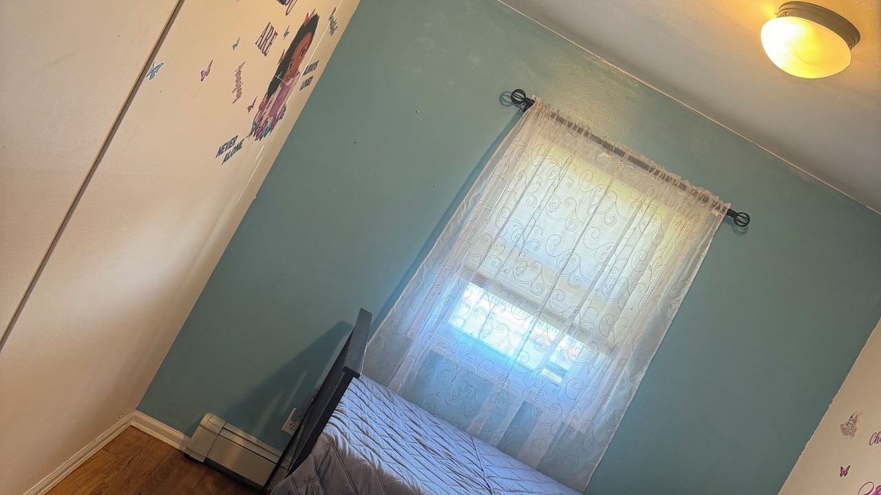 Photo of Bedroom in West Babylon