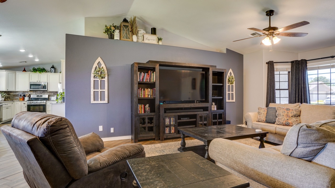Photo of Livingroom in Safford