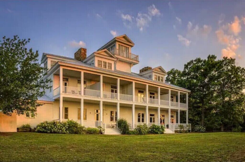 Photo of Outdoor in Pisgah