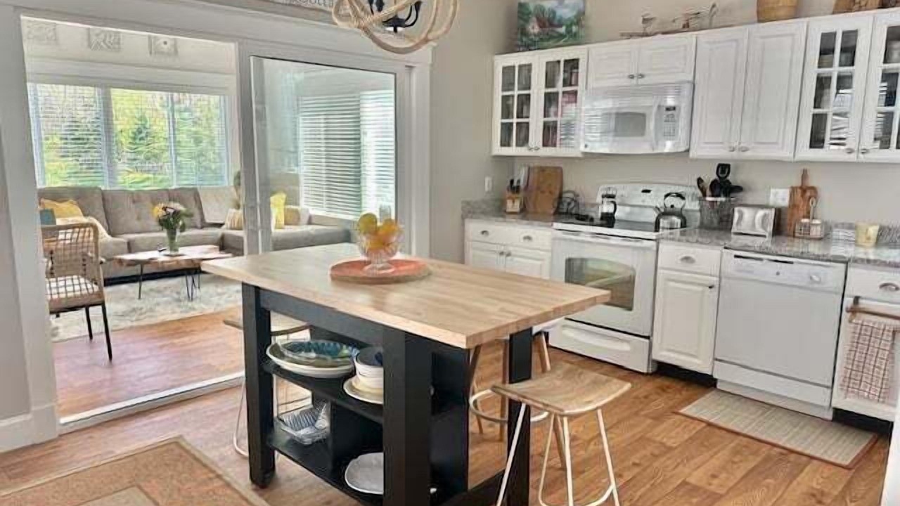 Photo of Others in Moody