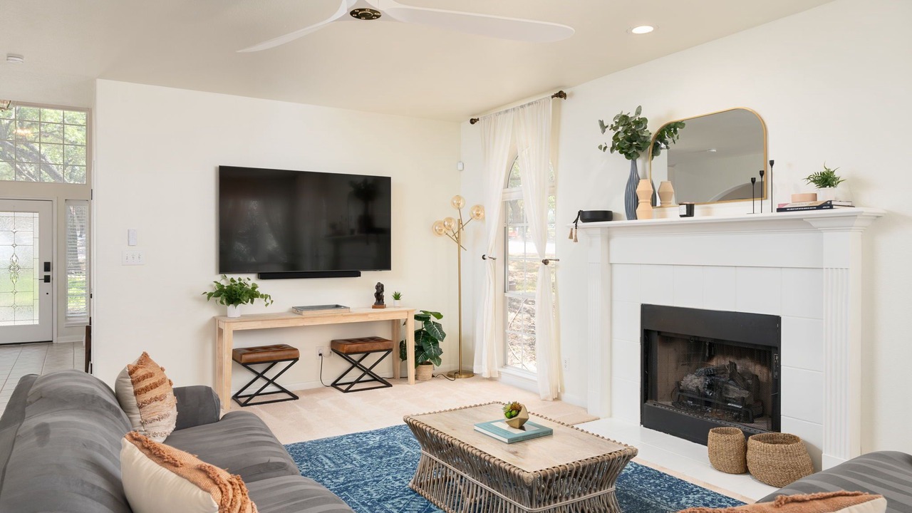 Photo of Livingroom in North San Antonio - SAT