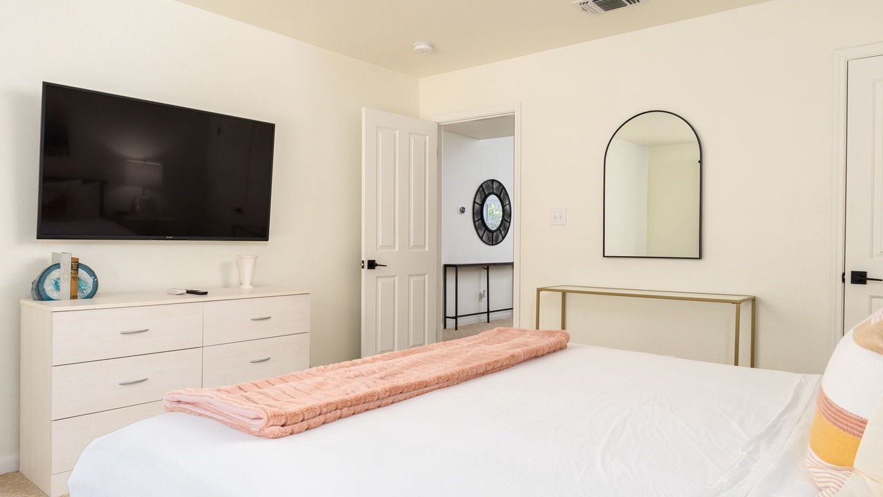 Photo of Bedroom in North San Antonio - SAT