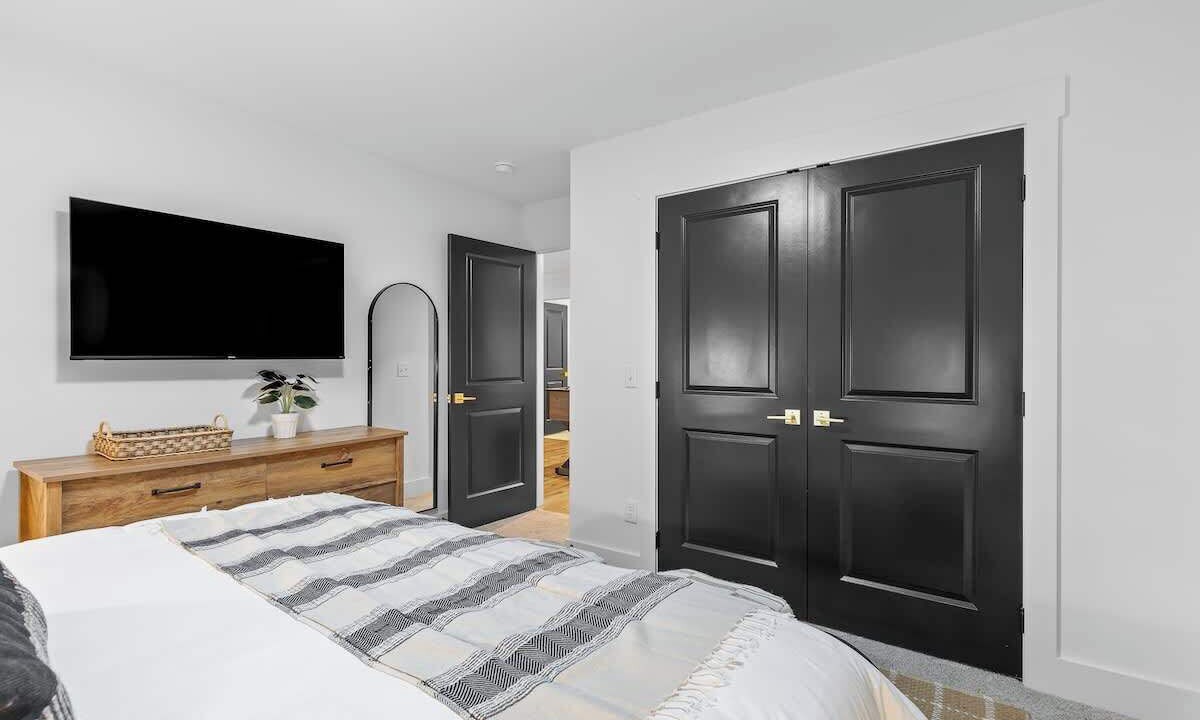 Photo of Bedroom in Red Bank