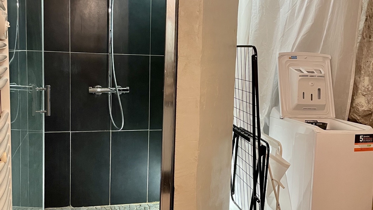 Photo of Bathroom in Vouvray