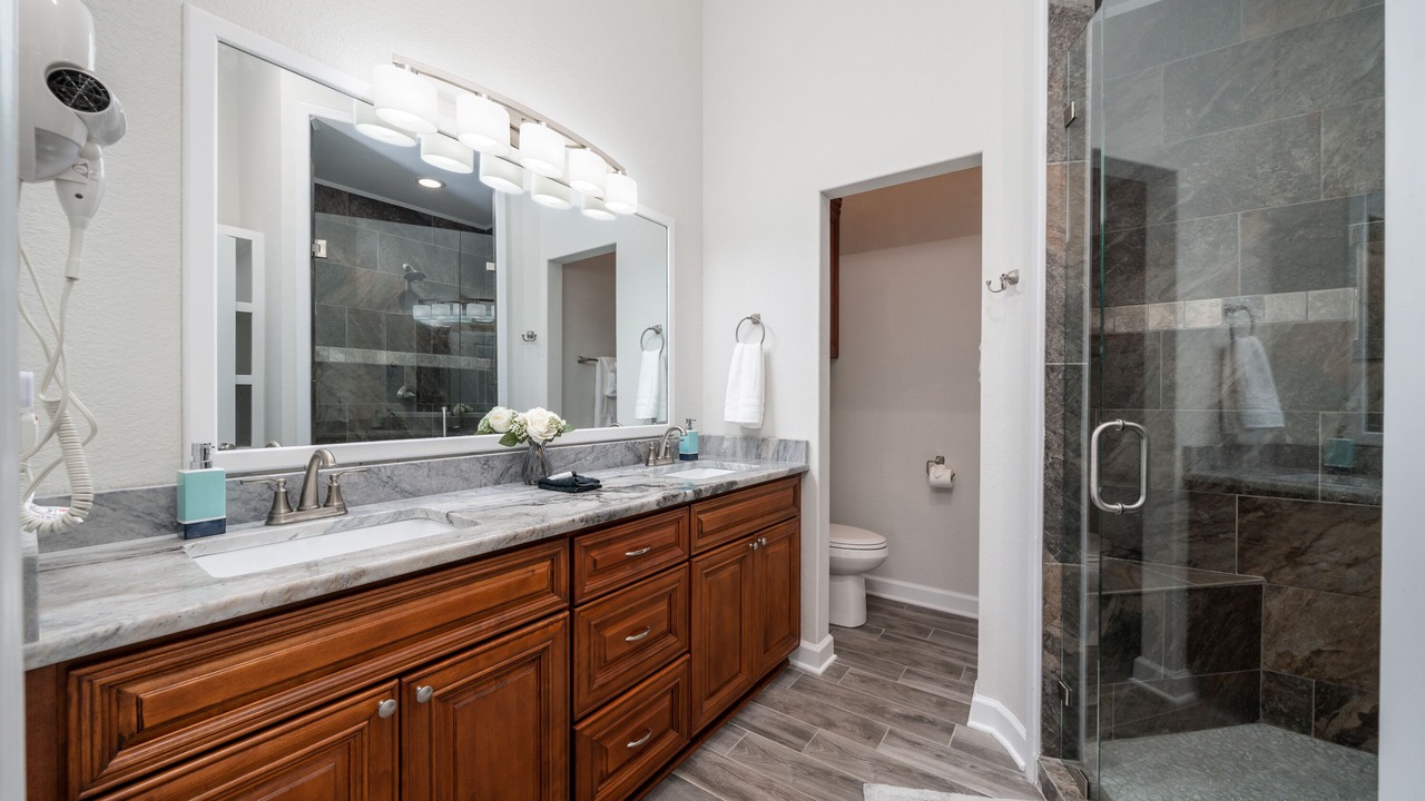 Photo of Bathroom in Piney