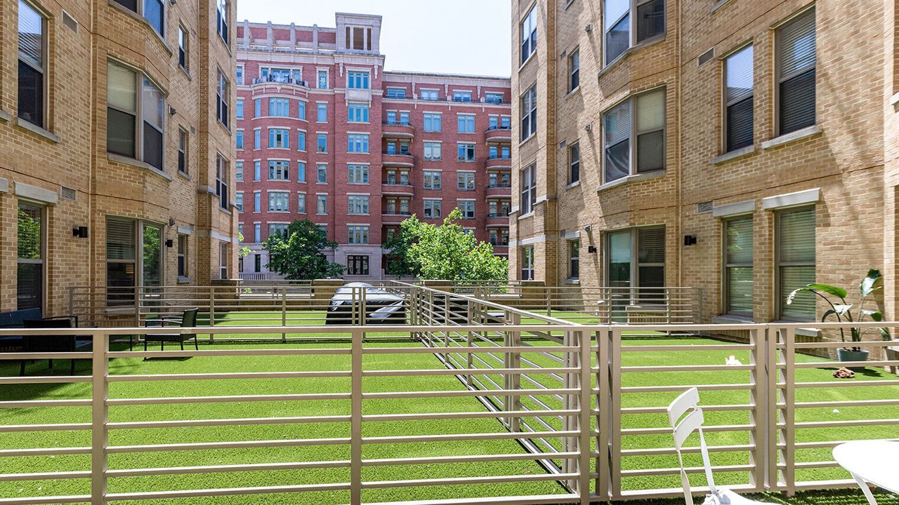 Photo of Outdoor in Cardozo
