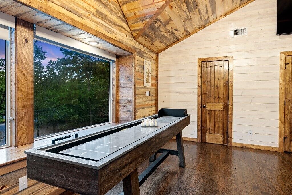 Photo of Bedroom in Hochatown