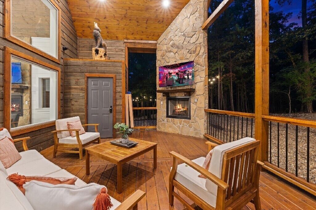 Photo of Patio Balcony in Hochatown