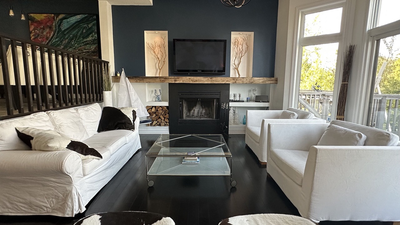 Photo of Livingroom in Collingwood