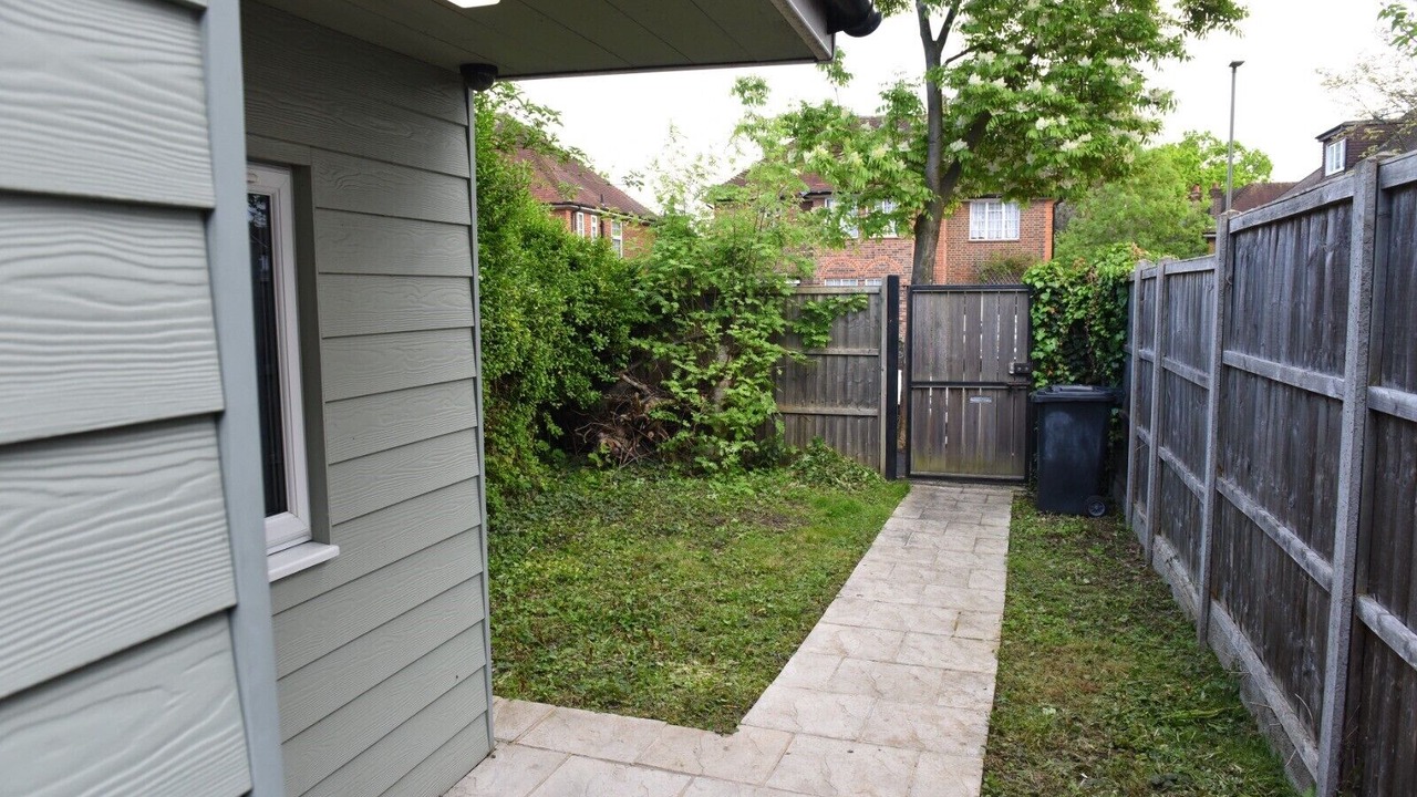 Photo of Others in Edgware