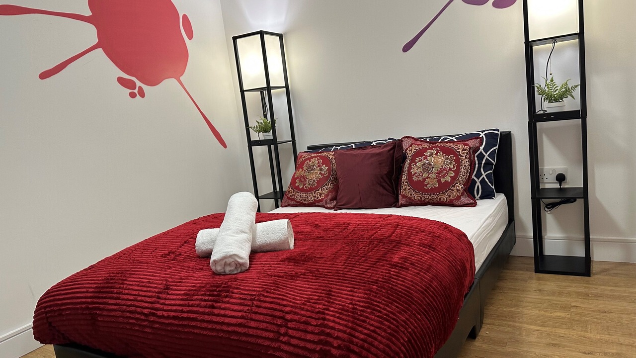 Photo of Others in Edgware