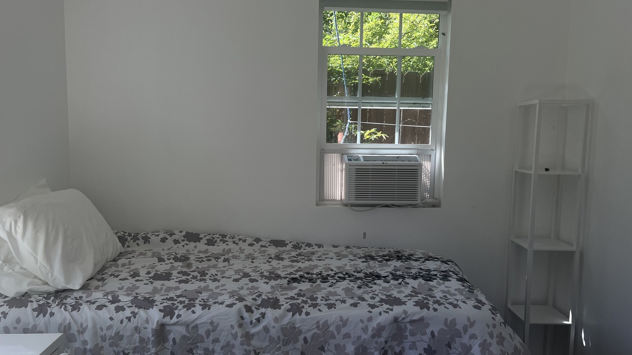 Photo of Bedroom in Martinez
