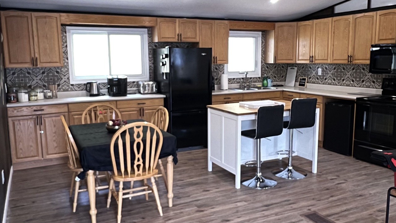 Photo of Kitchen in Algonquin Highlands
