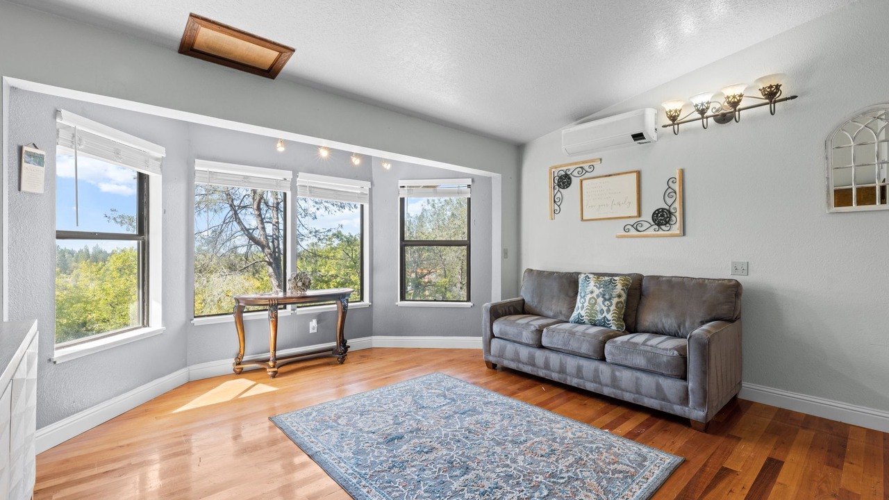 Photo of Livingroom in Placerville