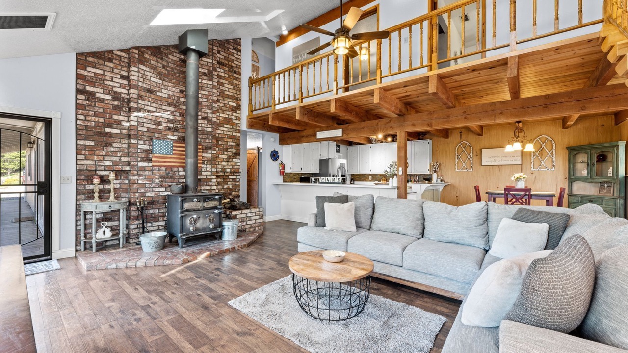 Photo of Livingroom in Placerville