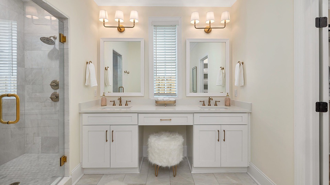 Photo of Bathroom in Saint Simons Heights