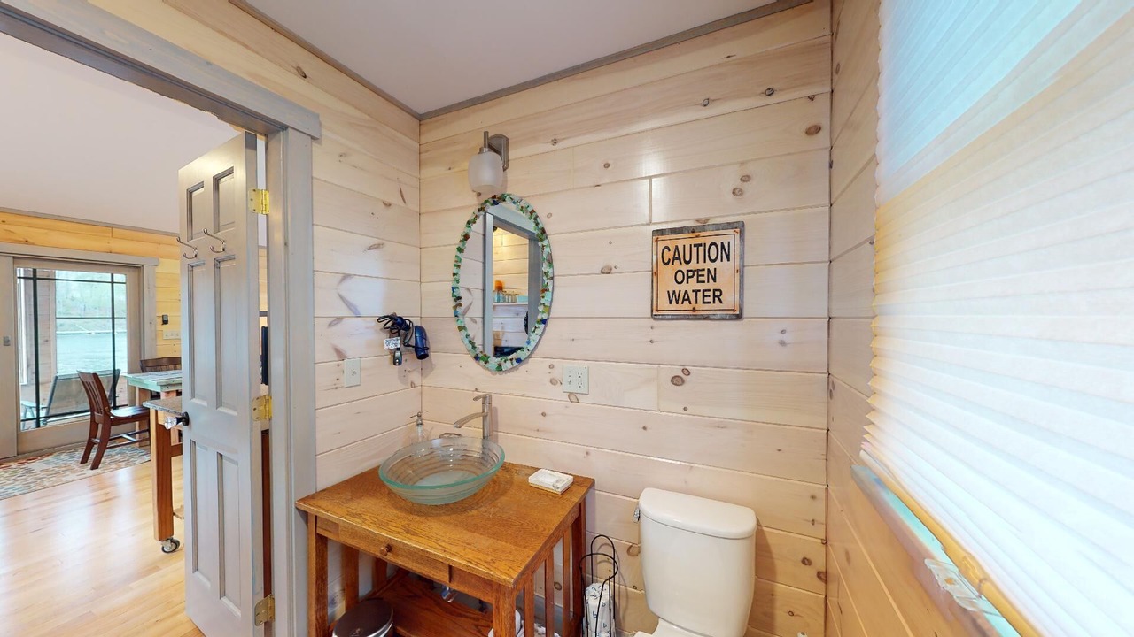 Photo of Bathroom in Rockwood