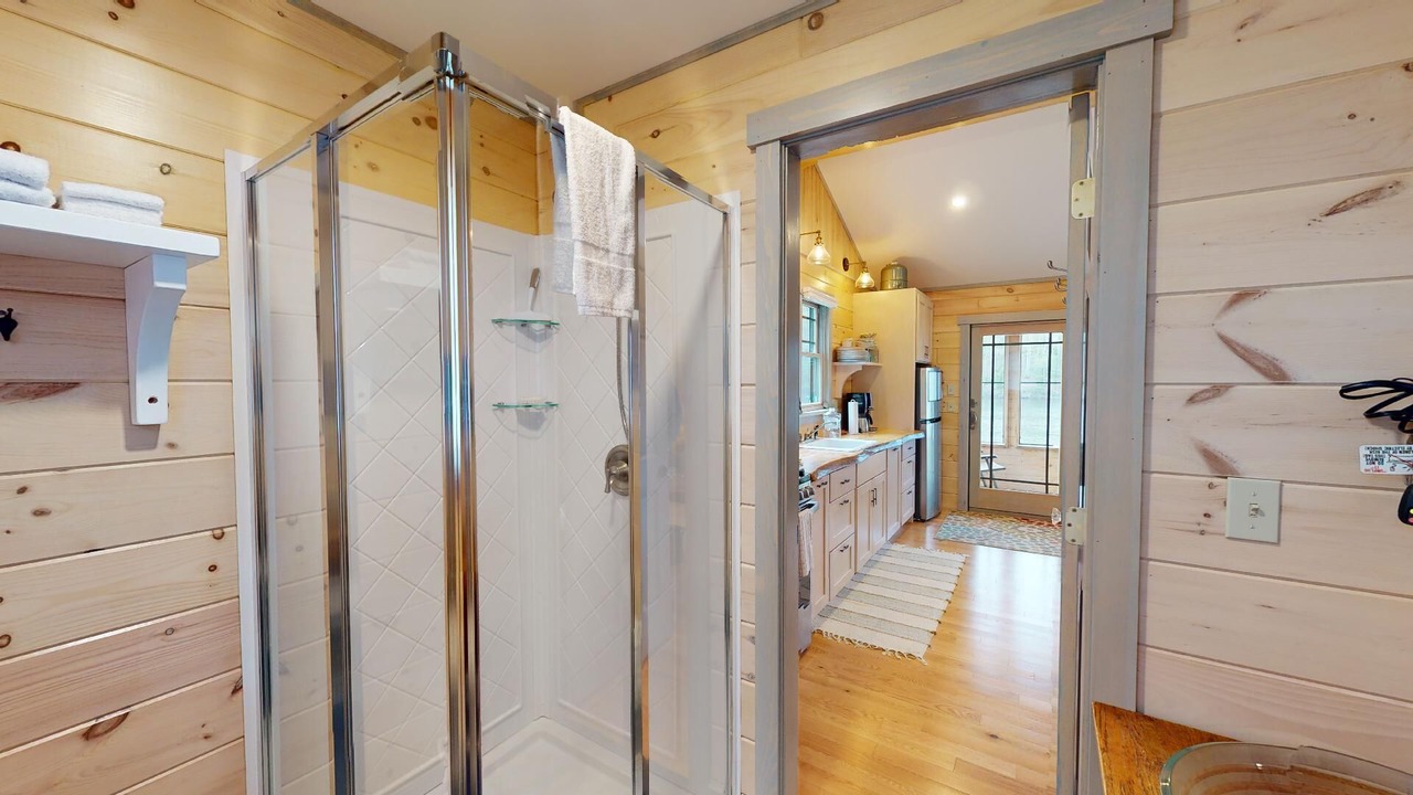 Photo of Bathroom in Rockwood