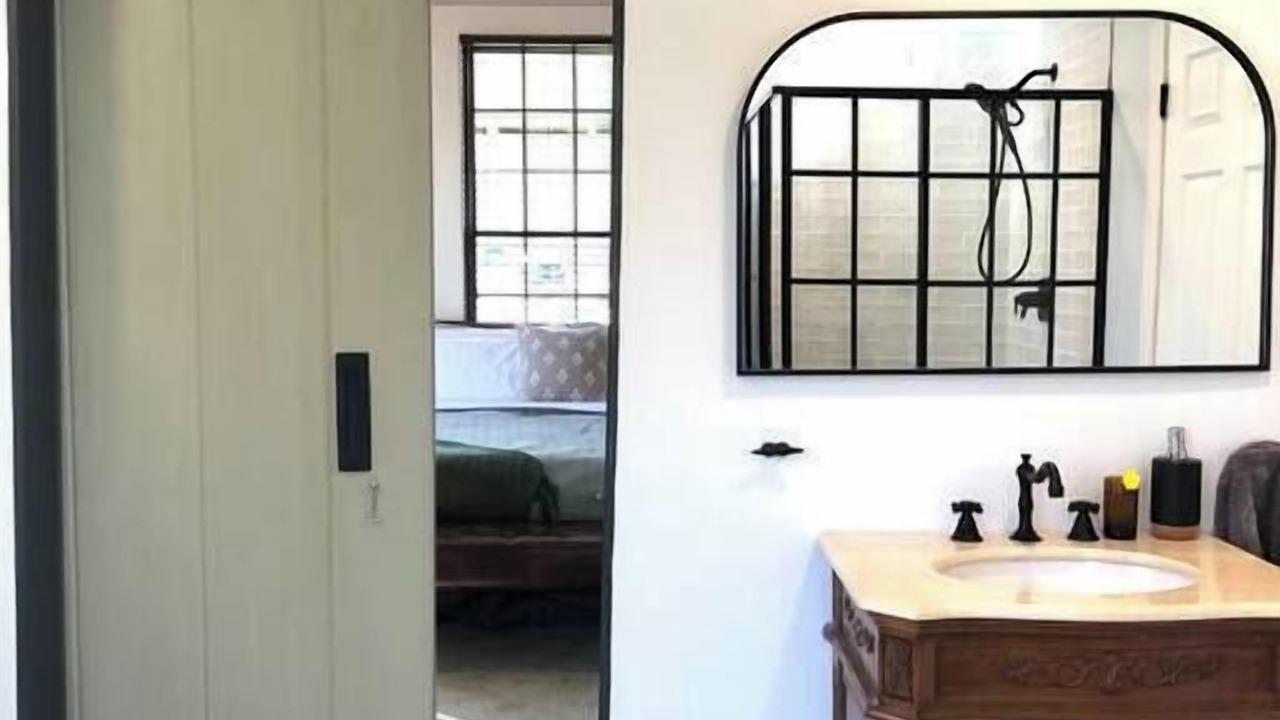 Photo of Bathroom in Mathews
