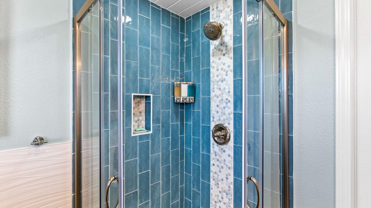 Photo of Bathroom in Jamaica Beach