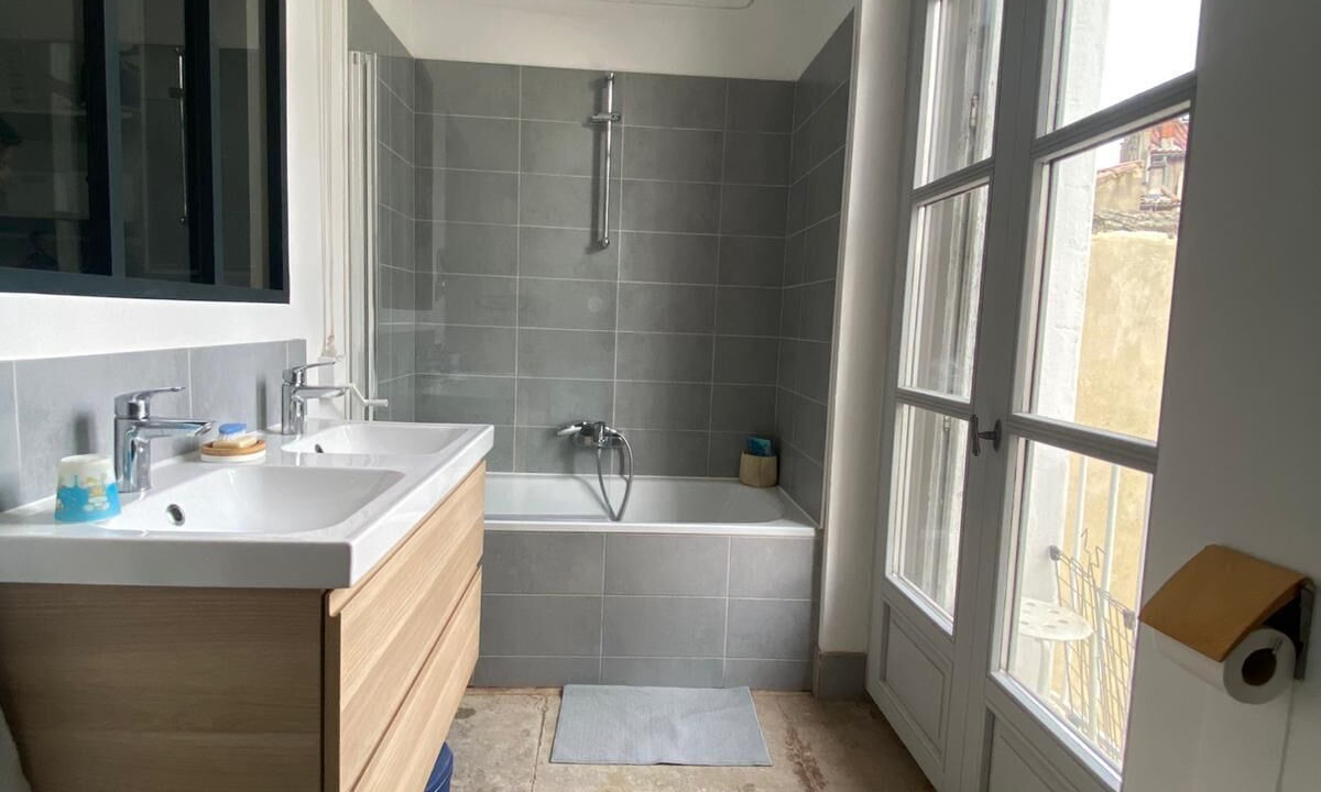 Photo of Bathroom in Gambetta