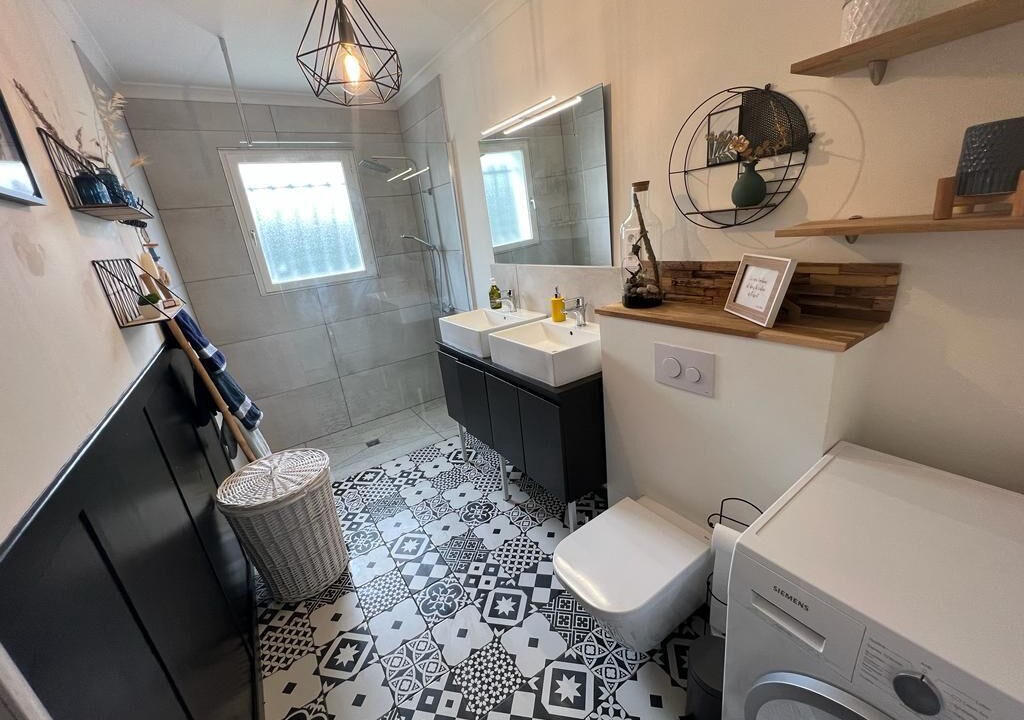 Photo of Bathroom in Mejannes-le-Clap