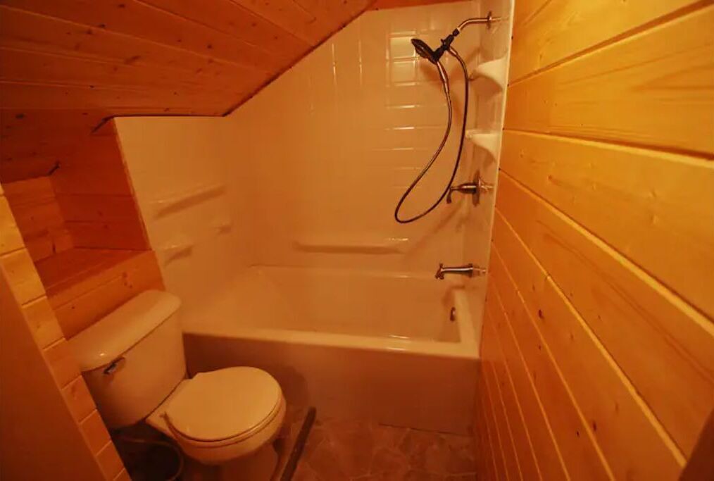 Photo of Bathroom in Orr