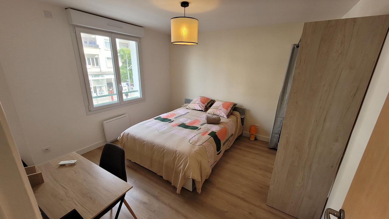Photo of Bedroom in Saint-Nazaire