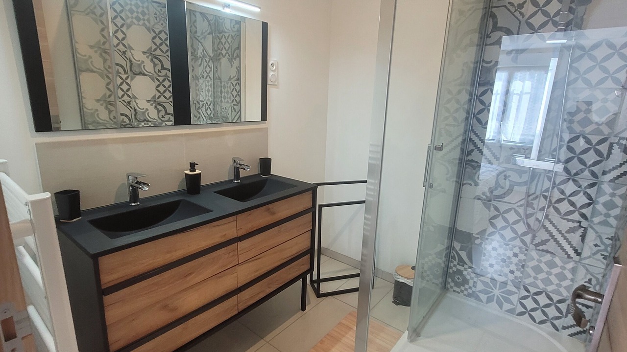Photo of Bathroom in Saint-Nazaire