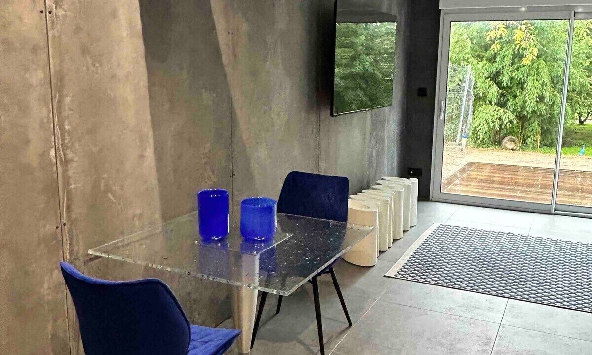 Photo of Others in Les Attaques