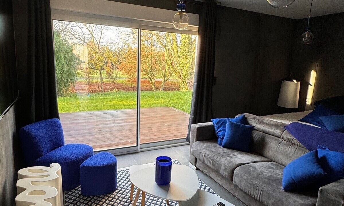 Photo of Livingroom in Les Attaques