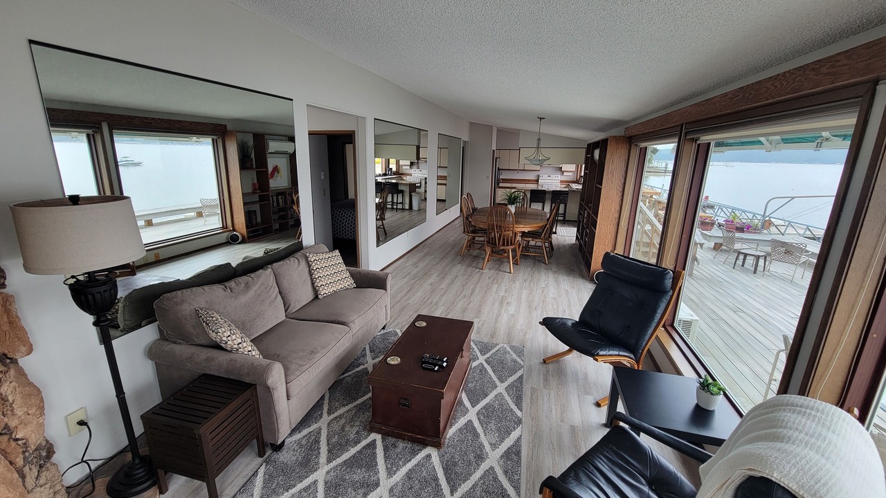 Photo of Livingroom in Belfair