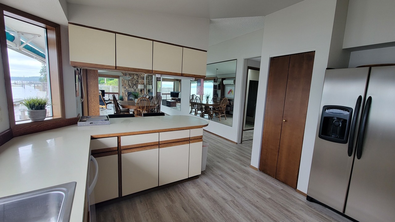 Photo of Kitchen in Belfair