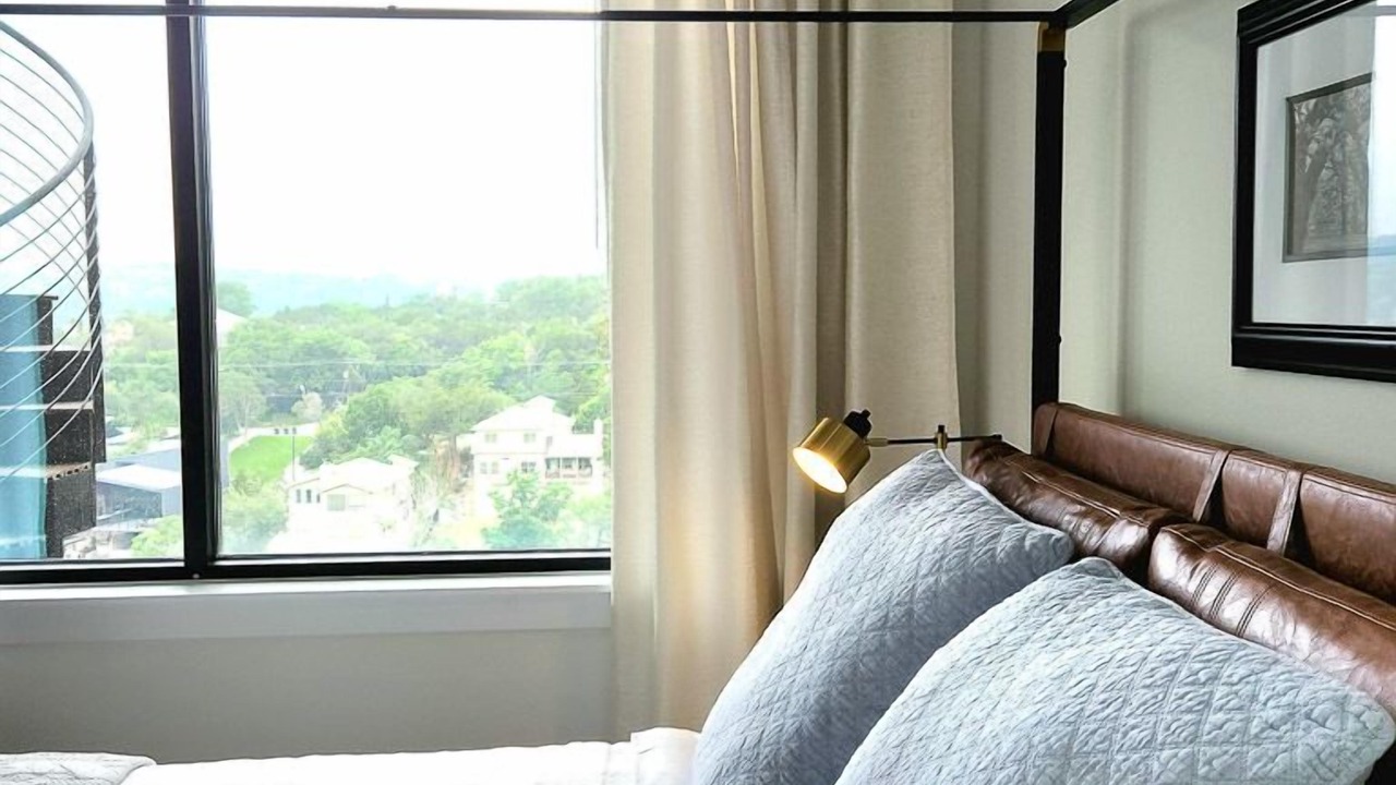Photo of Bedroom in Apache Shores