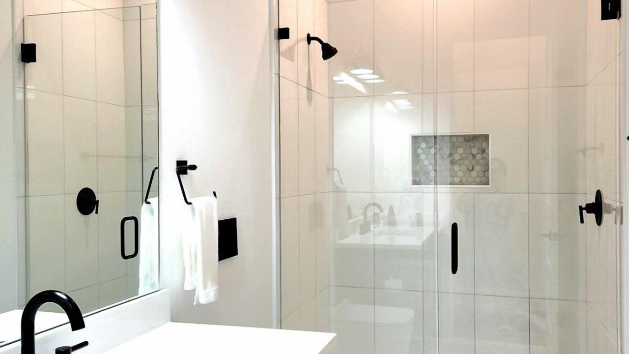 Photo of Bathroom in Apache Shores
