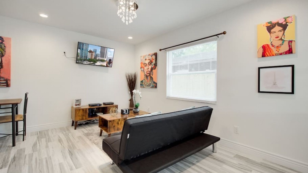 Photo of Livingroom in Ballast Point