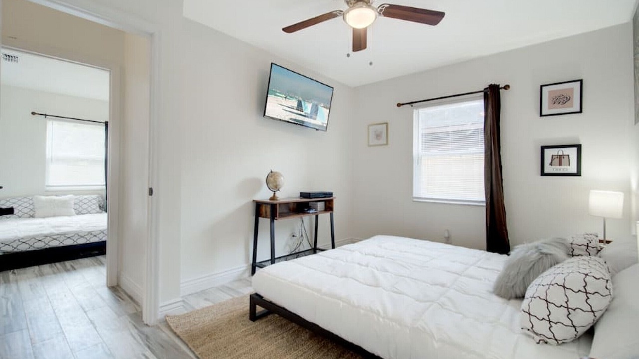 Photo of Bedroom in Ballast Point