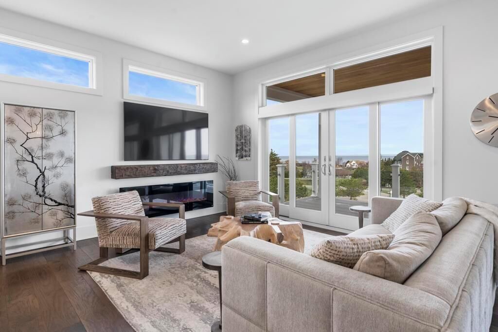 Photo of Livingroom in Bay Harbor