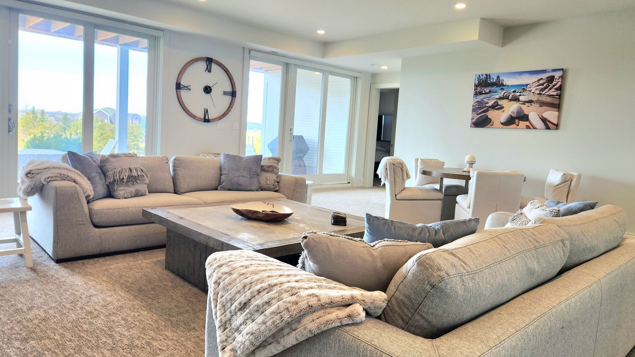 Photo of Livingroom in Bay Harbor
