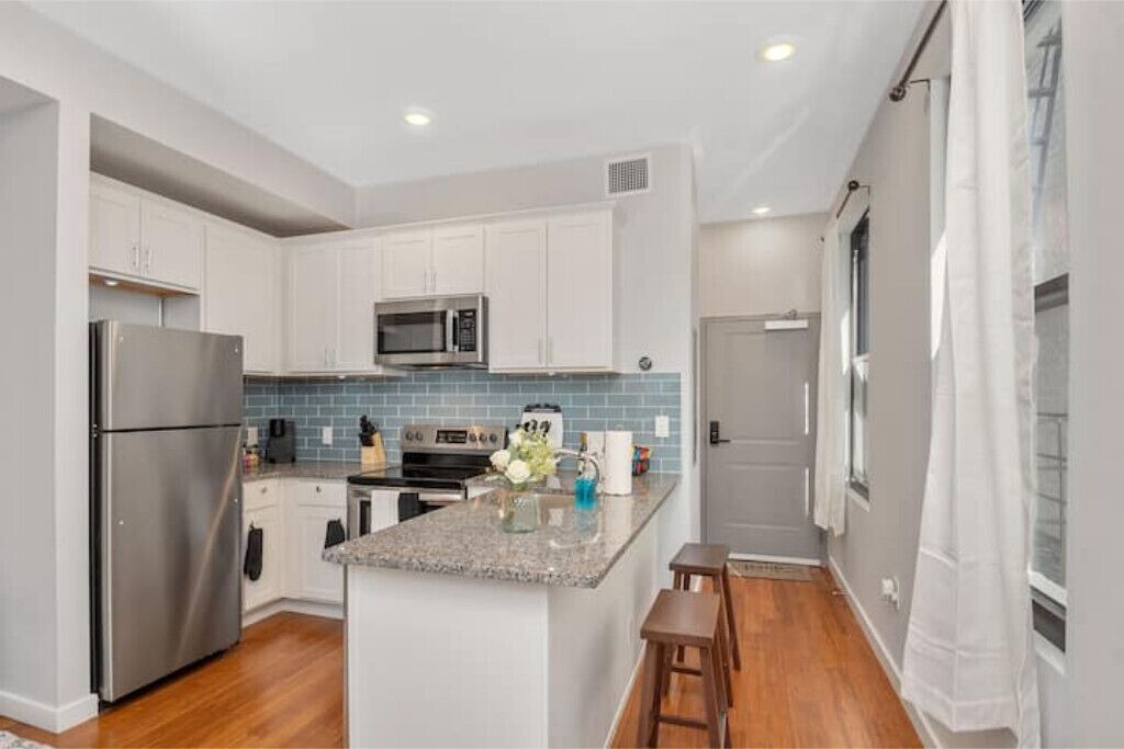 Photo of Others in Over-the-Rhine