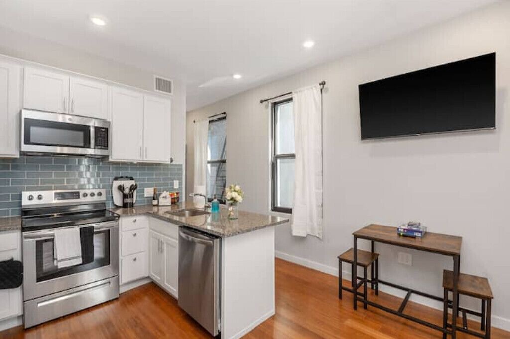 Photo of Others in Over-the-Rhine