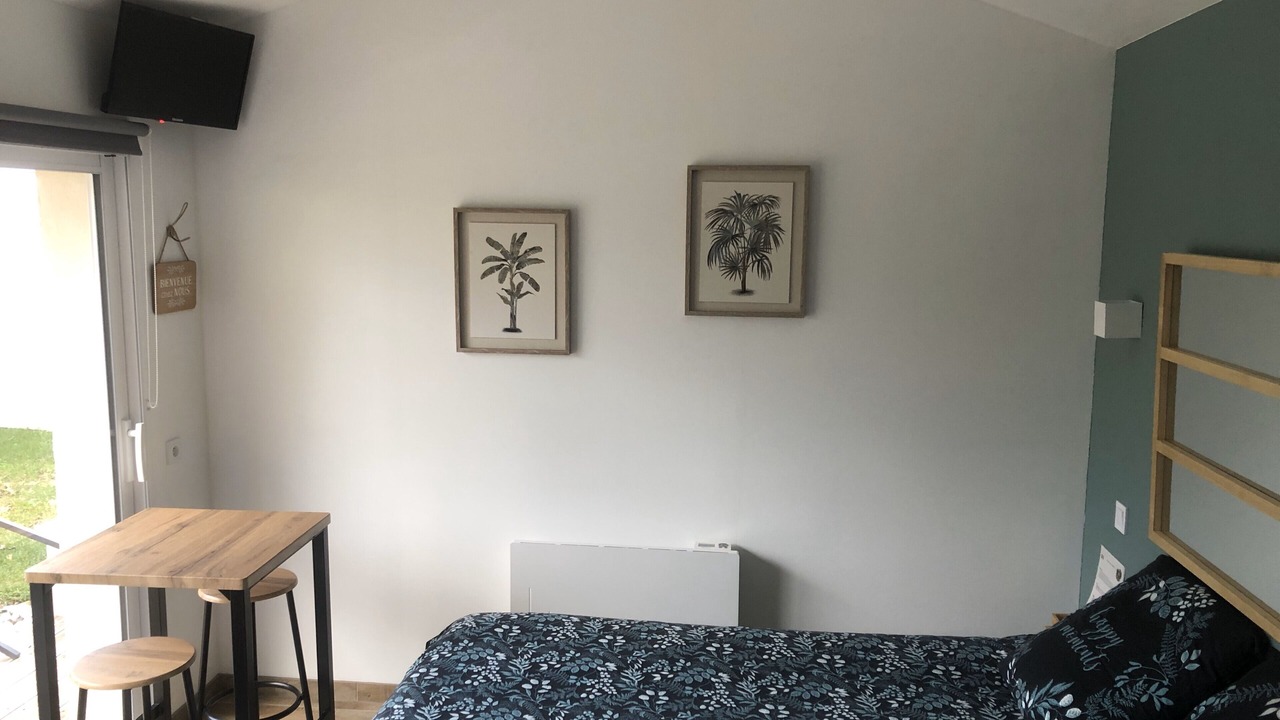 Photo of Bedroom in Saint-Andeol-le-Chateau