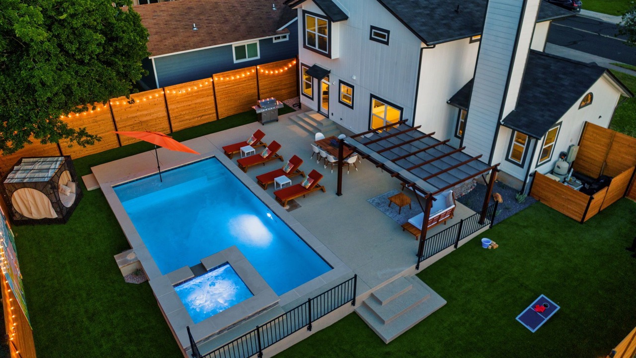 Photo of Outdoor in Maple Run