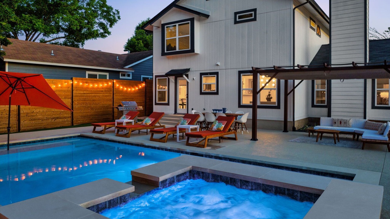 Photo of Outdoor in Maple Run