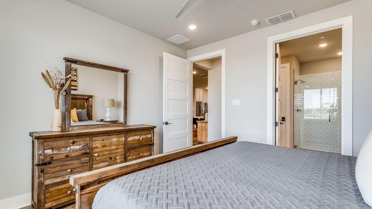 Photo of Bedroom in Graford